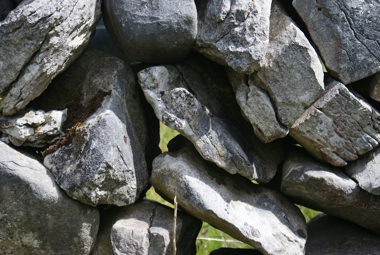 dry stone wall training walls